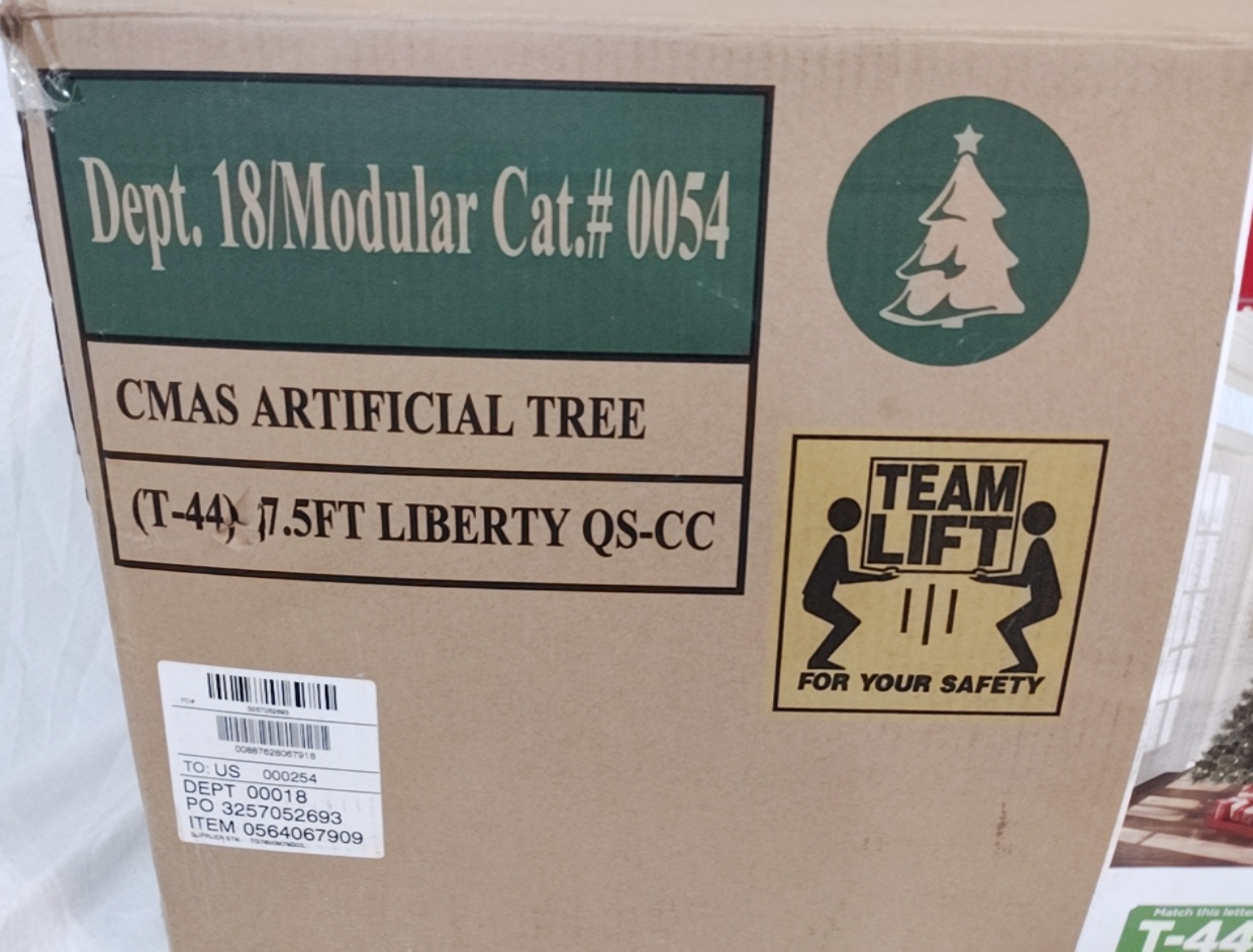 Holiday Time 7.5ft Christmas Tree
