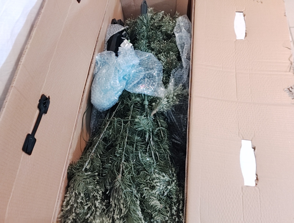 Holiday Time 7.5ft Christmas Tree