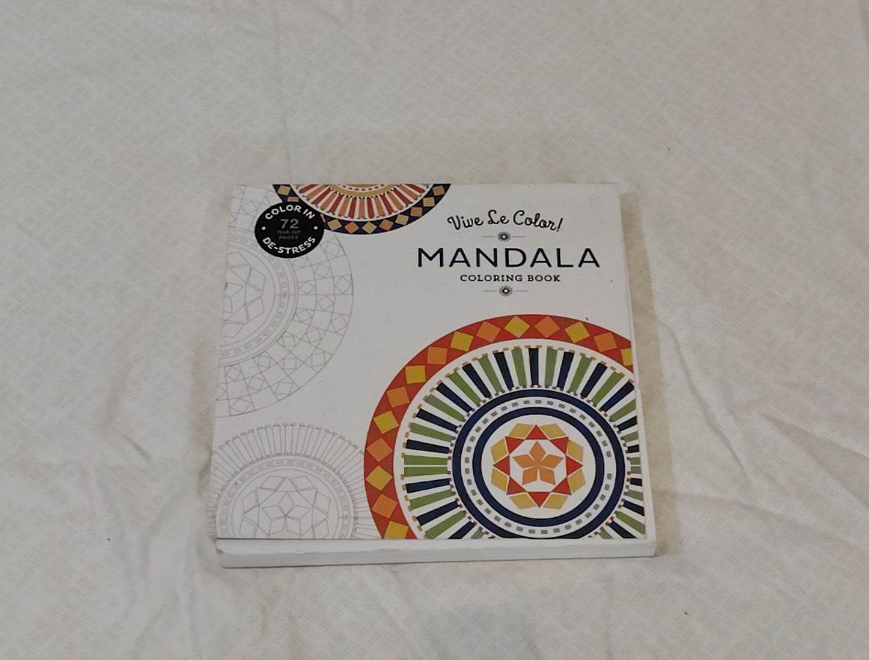Mandala Coloring Book – Vive Le Color! (paperback)
