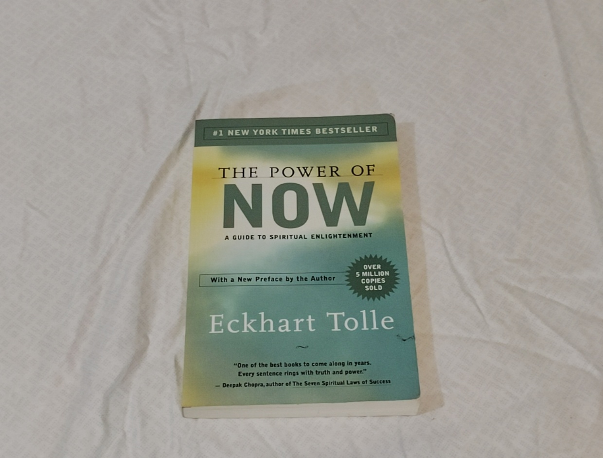 The Power of Now – Eckhart Tolle (paperback)