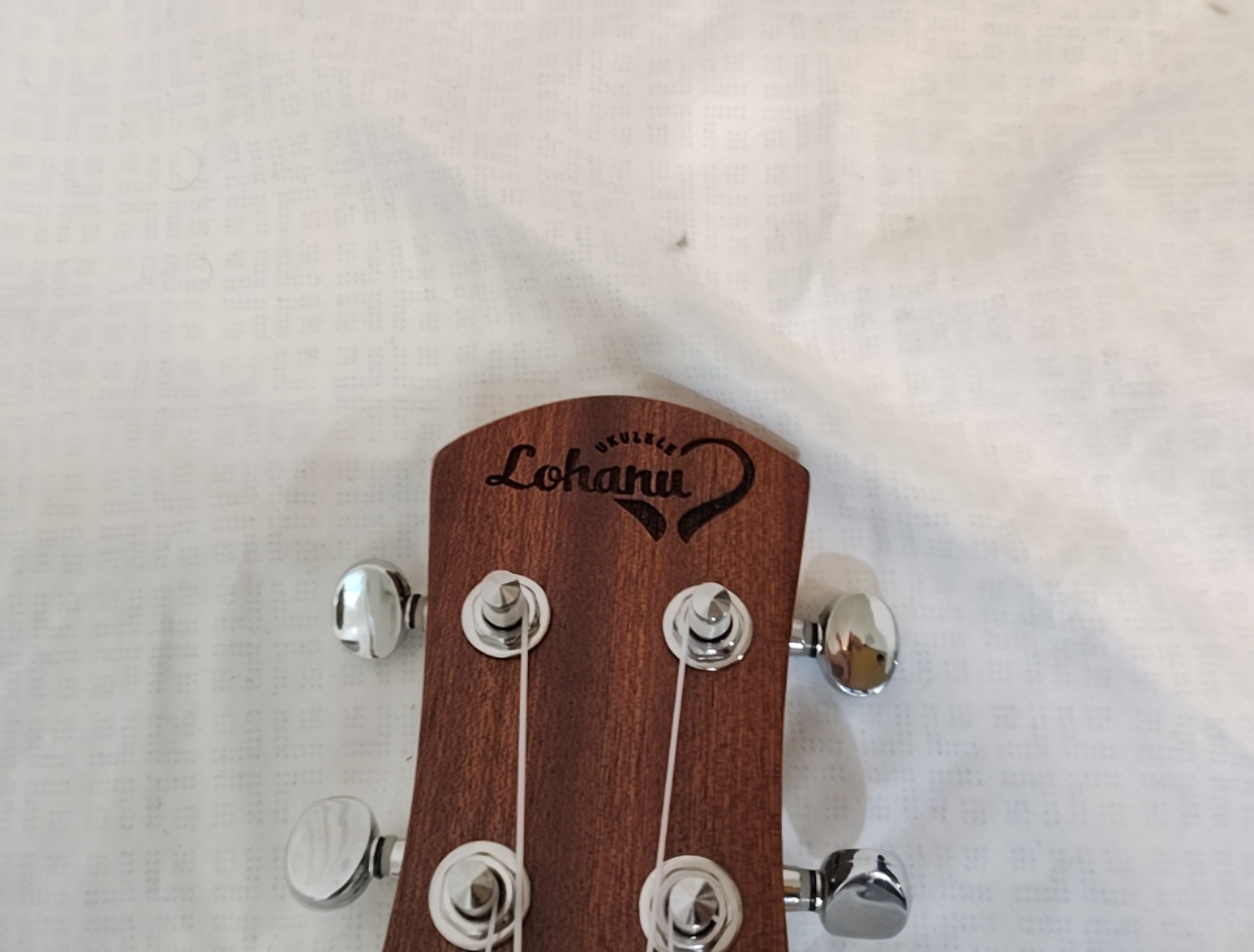 Ukulele Lohanu LU-C